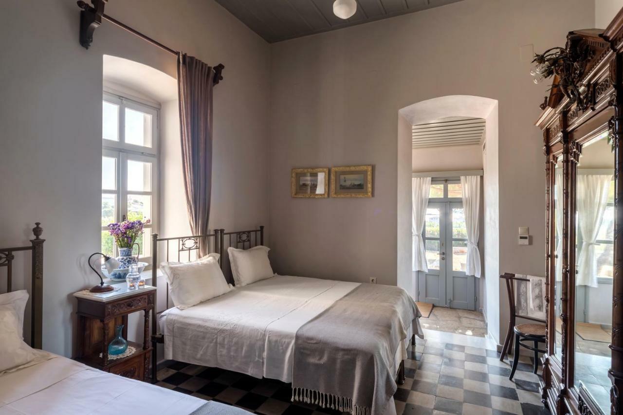 포시드호니아 Dellagracia Mansion In Poseidonia Syros 빌라 외부 사진